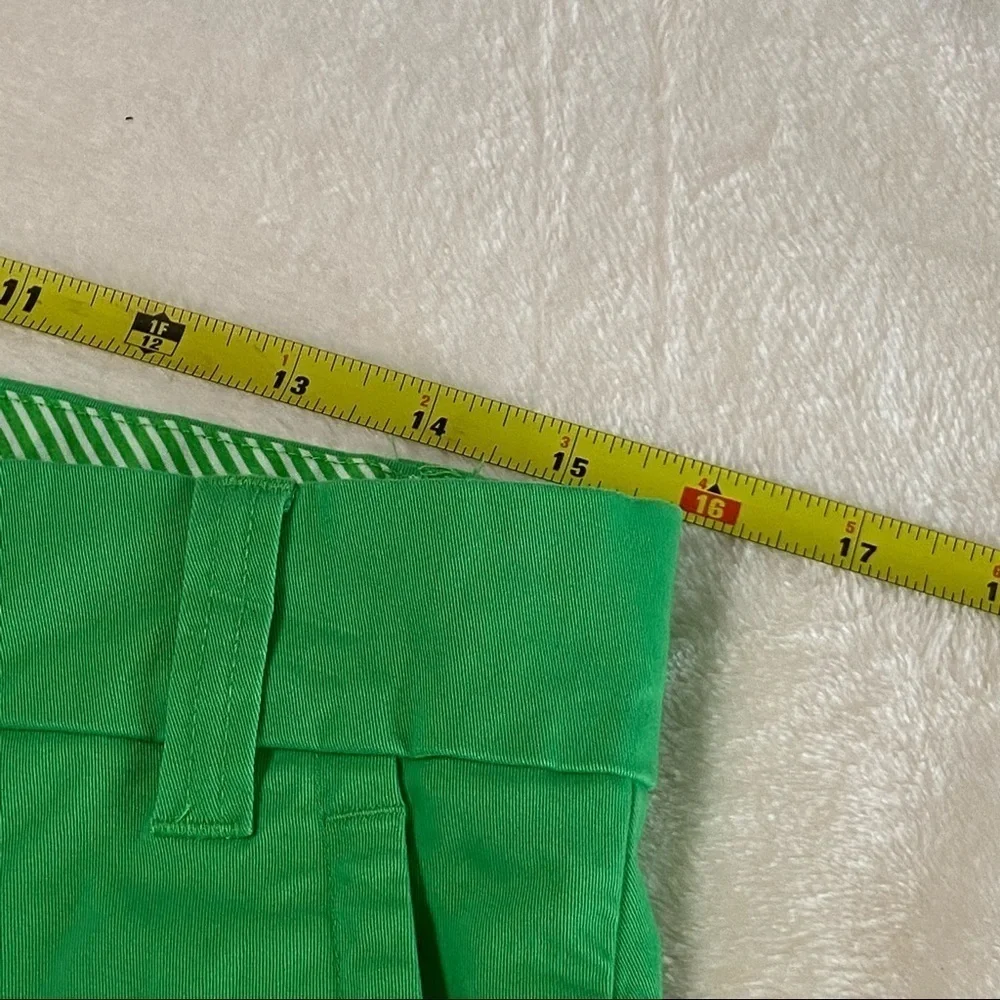 CROWN & IVY / Green Twill Shorts Size 6 - Picture 10 of 11